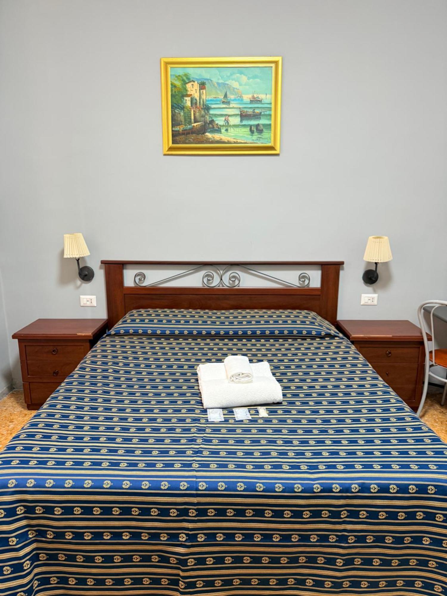 Vertex Suite Rome Luaran gambar