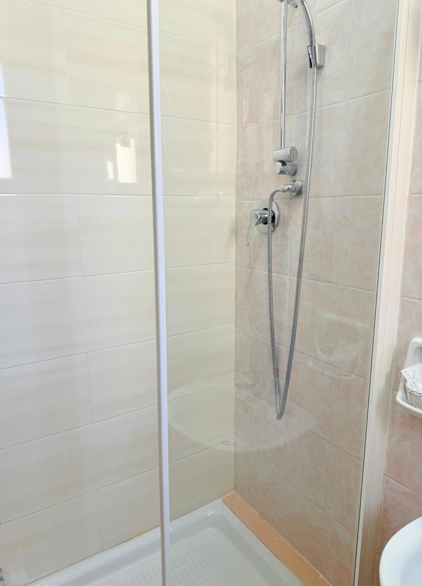 Vertex Suite Rome Luaran gambar